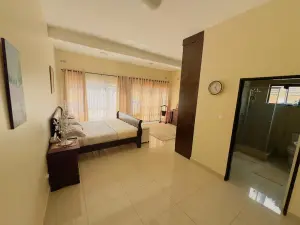 Flat/Apartment to Rent in Emerald Hill