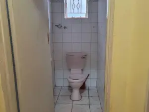 4 Bedroom House to Rent in Mainway Meadows