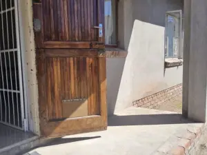2 Bedroom House to Rent in Hatfield