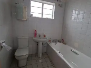 Flat/Apartment to Rent in Avondale