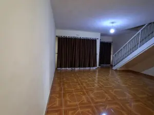 Flat/Apartment to Rent in Avondale