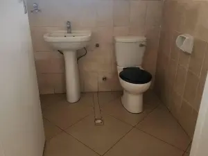 4 Bedroom House to Rent in Greendale