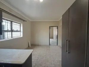 3 Bedroom Cottage/Garden Flat to Rent in Belvedere