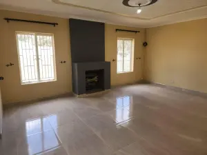 3 Bedroom House to Rent in Chisipite
