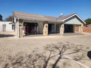 Retail/Shop to Rent in Avondale