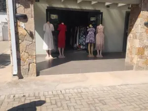 Retail/Shop to Rent in Avondale