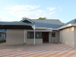 Townhouse/Cluster to Rent in Emerald Hill