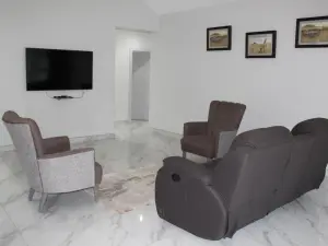 Townhouse/Cluster to Rent in Emerald Hill