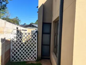 Townhouse/Cluster to Rent in Avondale West