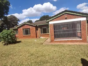 4 Bedroom House to Rent in Westgate