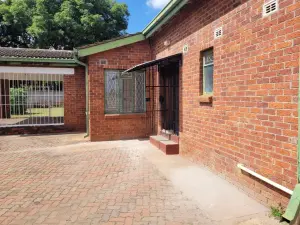 4 Bedroom House to Rent in Westgate