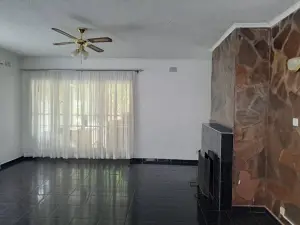 4 Bedroom House to Rent in Upper Hillside