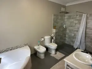 Townhouse/Cluster to Rent in Highlands
