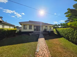 3 Bedroom Cottage/Garden Flat to Rent in Greendale North