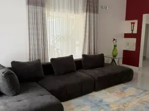 2 Bedroom Cottage/Garden Flat to Rent in Mount Pleasant