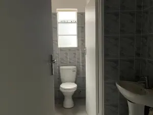 Office to Rent in Greendale