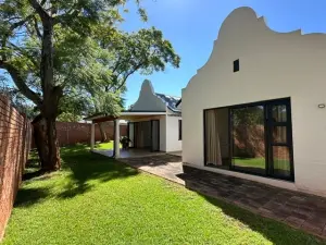 Townhouse/Cluster to Rent in Newlands