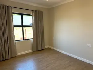 Townhouse/Cluster to Rent in Newlands