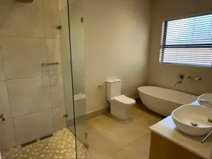 Townhouse/Cluster to Rent in Newlands