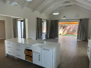 Townhouse/Cluster to Rent in Newlands