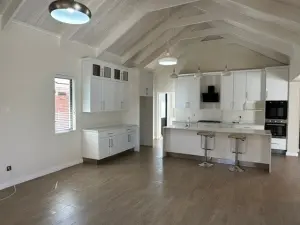 Townhouse/Cluster to Rent in Newlands