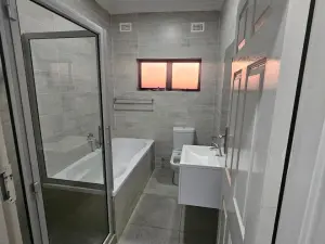 4 Bedroom House to Rent in Fairview