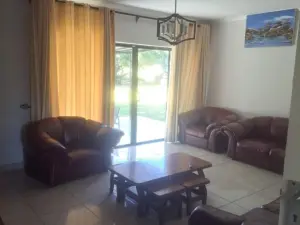 3 Bedroom House to Rent in Marlborough