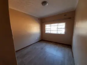 3 Bedroom Cottage/Garden Flat to Rent in Quinnington