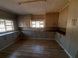 3 Bedroom Cottage/Garden Flat to Rent in Quinnington