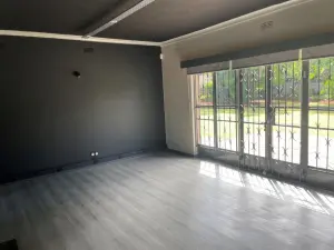 Office to Rent in Highlands