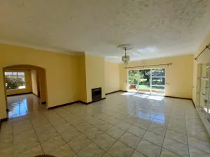 5 Bedroom House to Rent in Borrowdale West