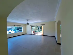 5 Bedroom House to Rent in Borrowdale West