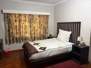 3 Bedroom Cottage/Garden Flat to Rent in Helensvale