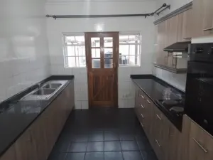 3 Bedroom Cottage/Garden Flat to Rent in Newlands