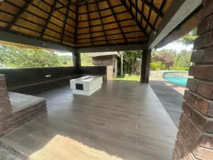 6 Bedroom House to Rent in Glen Lorne