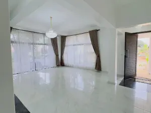 3 Bedroom Cottage/Garden Flat to Rent in Hogerty Hill