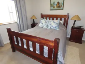 3 Bedroom House to Rent in Upper Hillside
