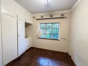 3 Bedroom House to Rent in Alexandra Park