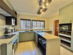 3 Bedroom Cottage/Garden Flat to Rent in Helensvale