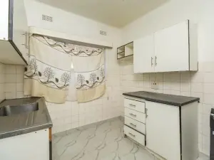 Flat/Apartment to Rent in Waterfalls