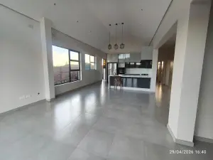 4 Bedroom House to Rent in Borrowdale