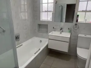 4 Bedroom House to Rent in Glen Lorne