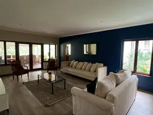 4 Bedroom House to Rent in Glen Lorne