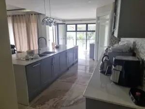 4 Bedroom House to Rent in Helensvale