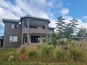 4 Bedroom House to Rent in Helensvale