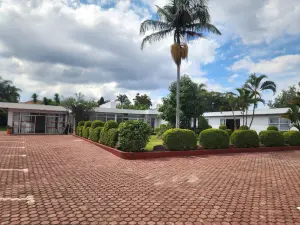 Office to Rent in Gunhill