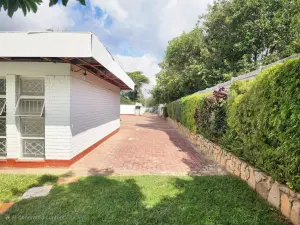 Office to Rent in Gunhill