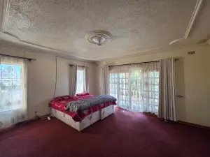 5 Bedroom House to Rent in Mount Pleasant Heights