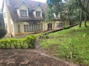 House for Sale in Lake Chivero