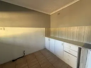 2 Bedroom House to Rent in Glen Lorne
